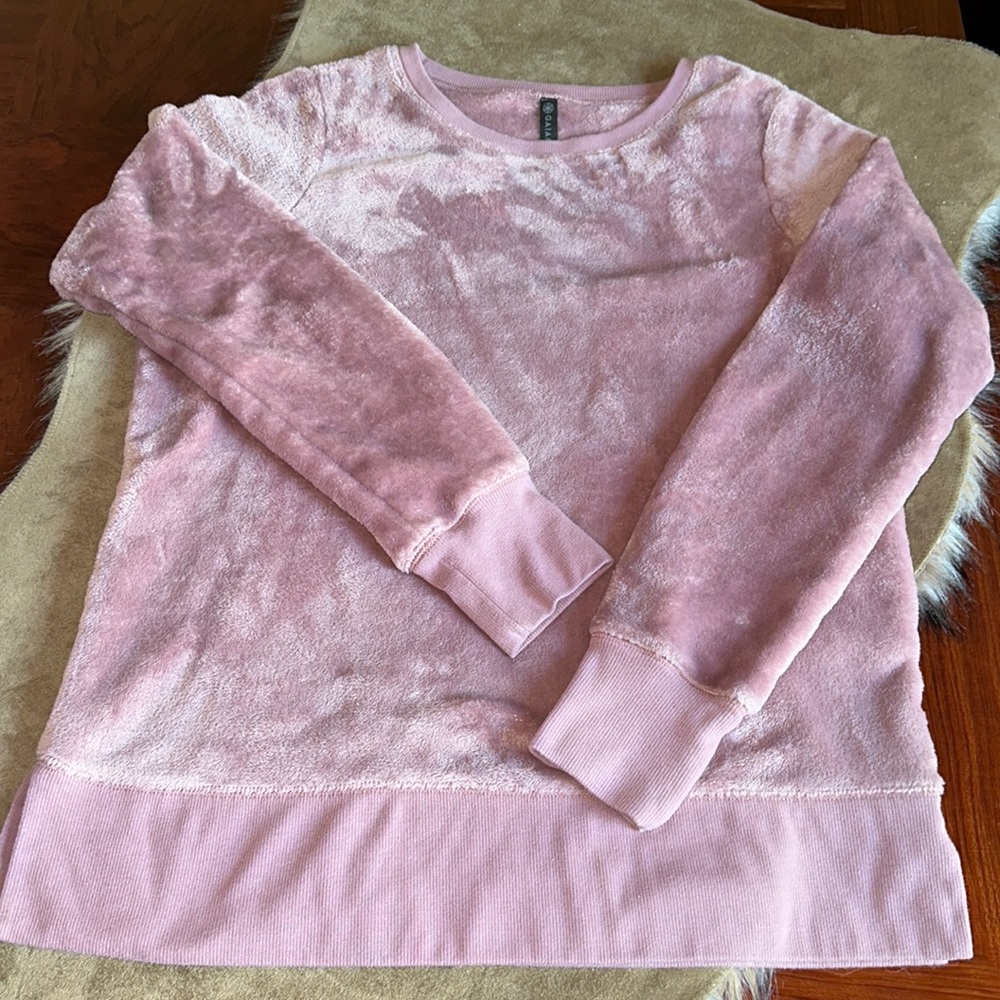 Gaiam Women’s Plush Velour Fleece Pullover Sweater
